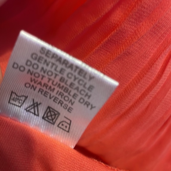 Medium Coral pleated maxi skirt - Picture 9 of 9